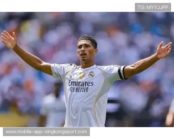 皇马角球开出后混战，贝林厄姆凌空抽射得手